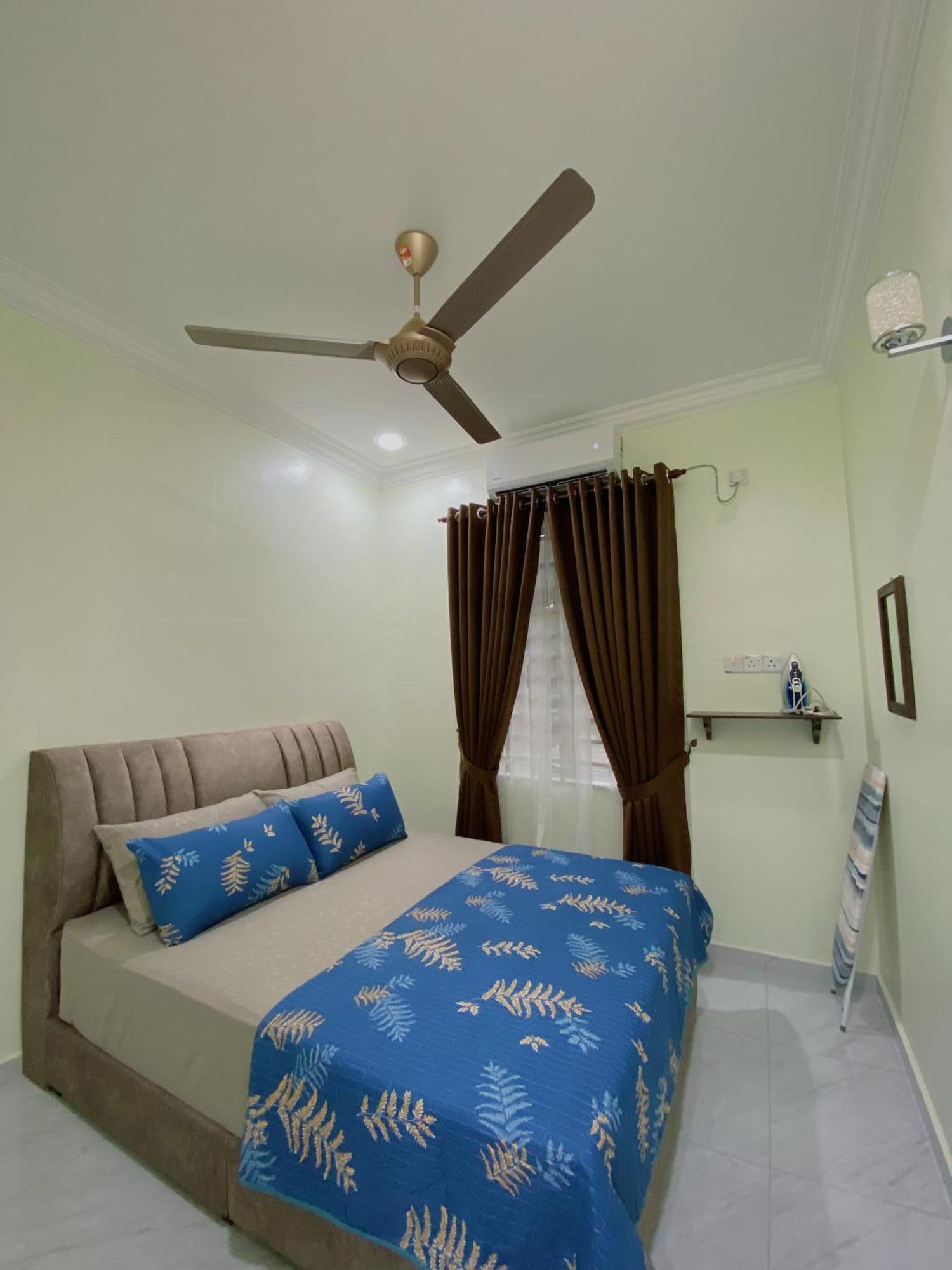 Nsjay Guest House Kampong Gong Balai Exterior photo